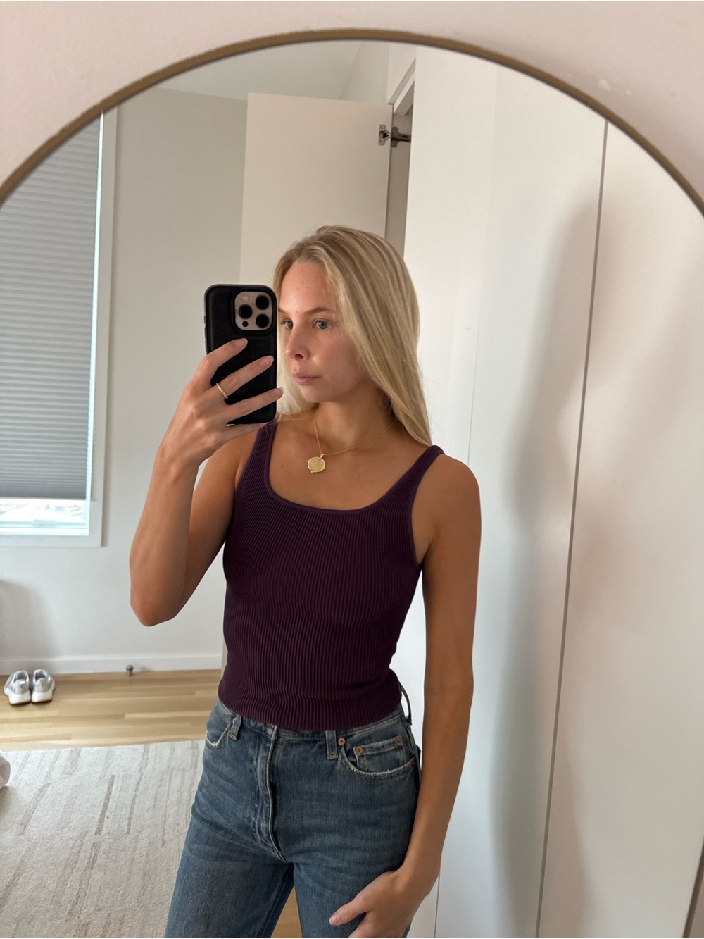 Aritzia Ribbed Scoop Tank - Plum